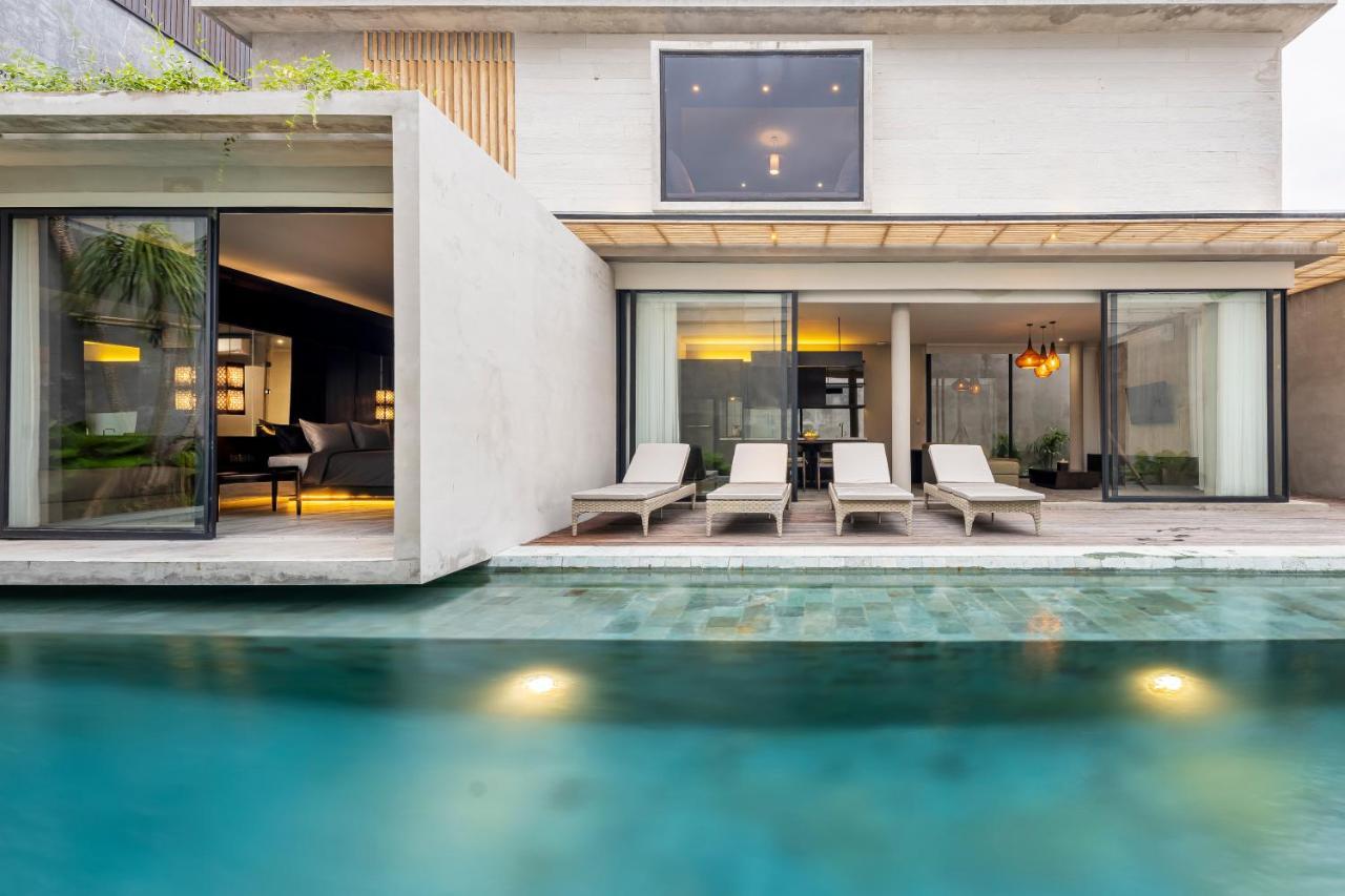 Inspira Seminyak Villa Luaran gambar