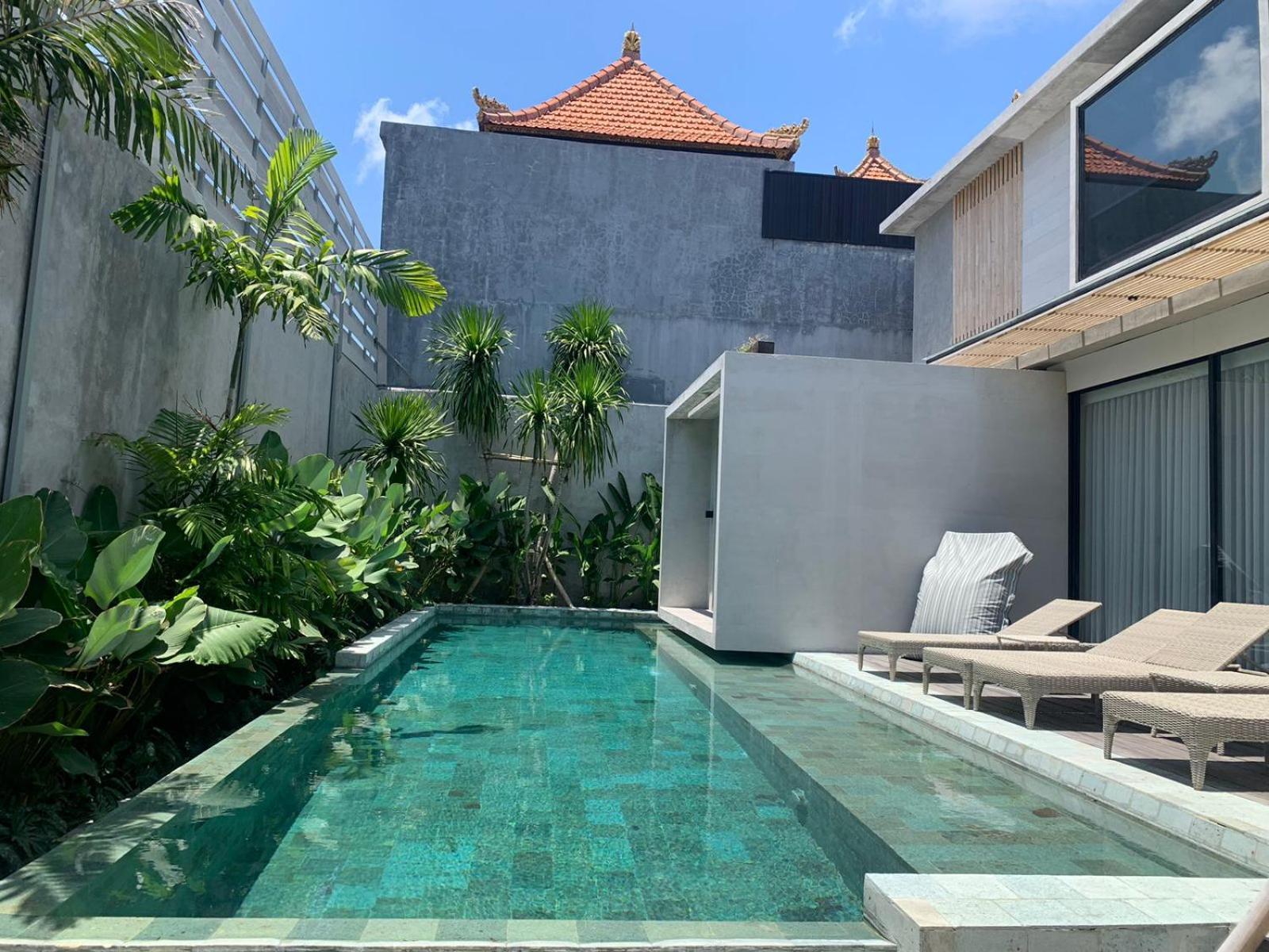 Inspira Seminyak Villa Luaran gambar