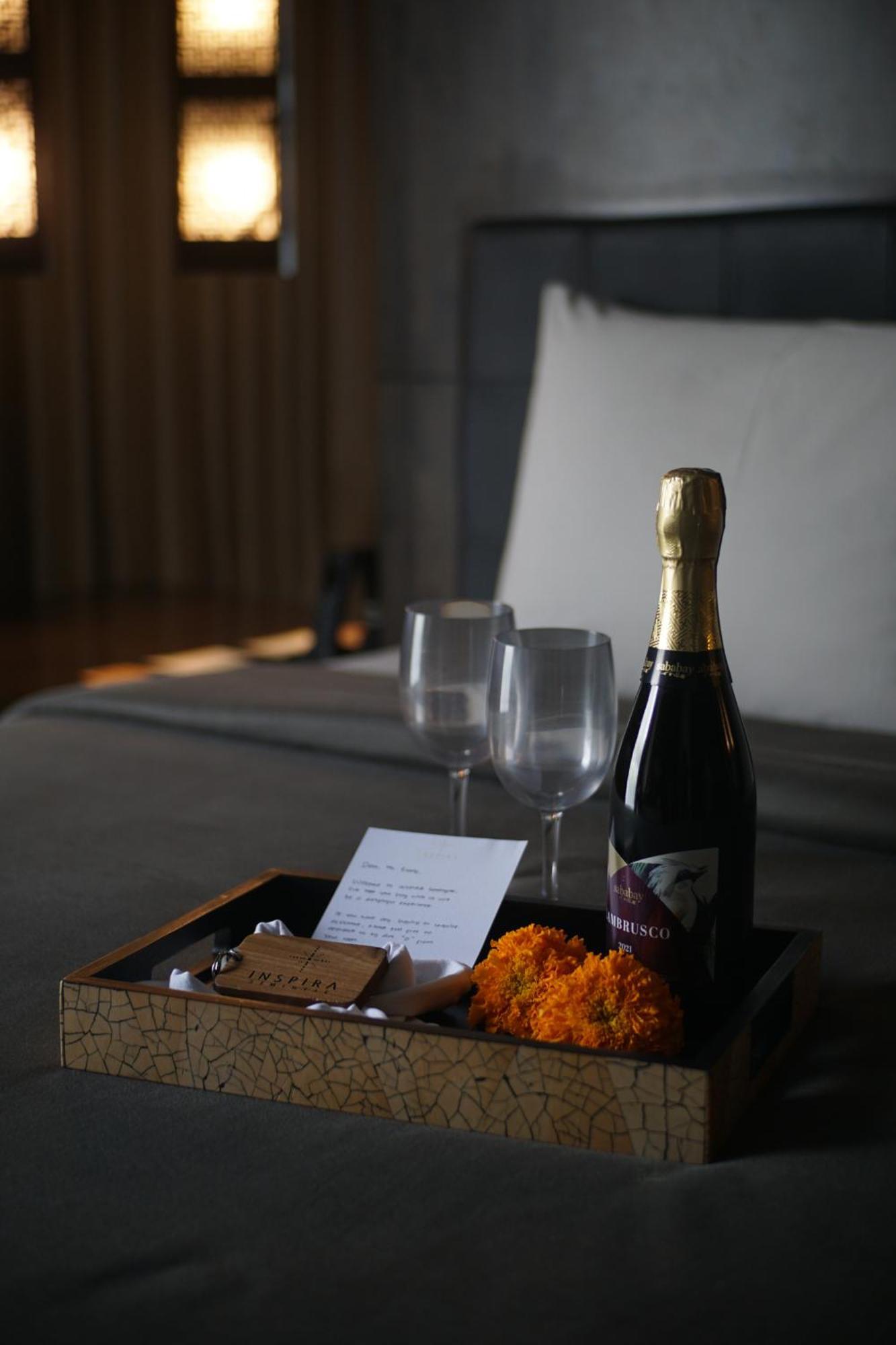 Inspira Seminyak Villa Luaran gambar